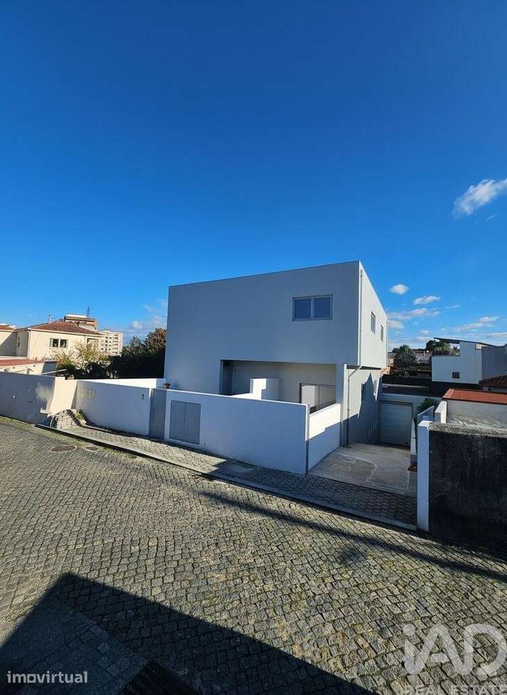 Apartamento T3 em Oliveira do Douro de 121,00 m2 - Grande imagem: 5/29