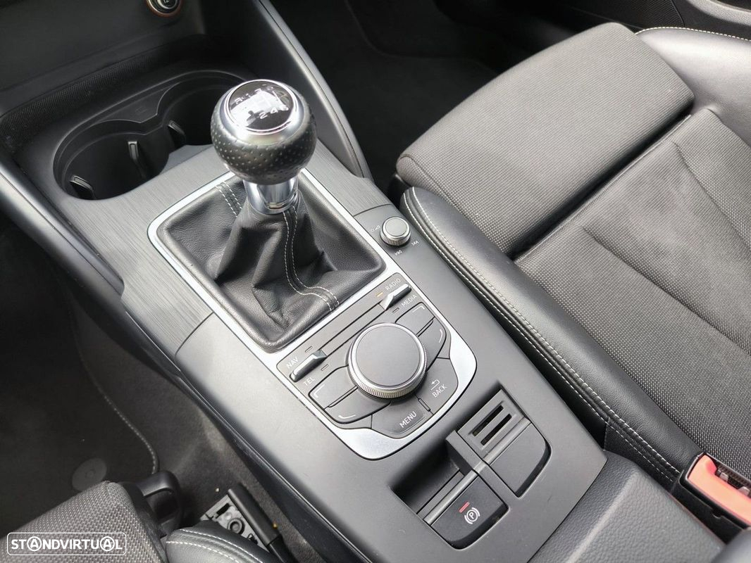 Audi A3 Sportback 2.0 TDI S-line - 40