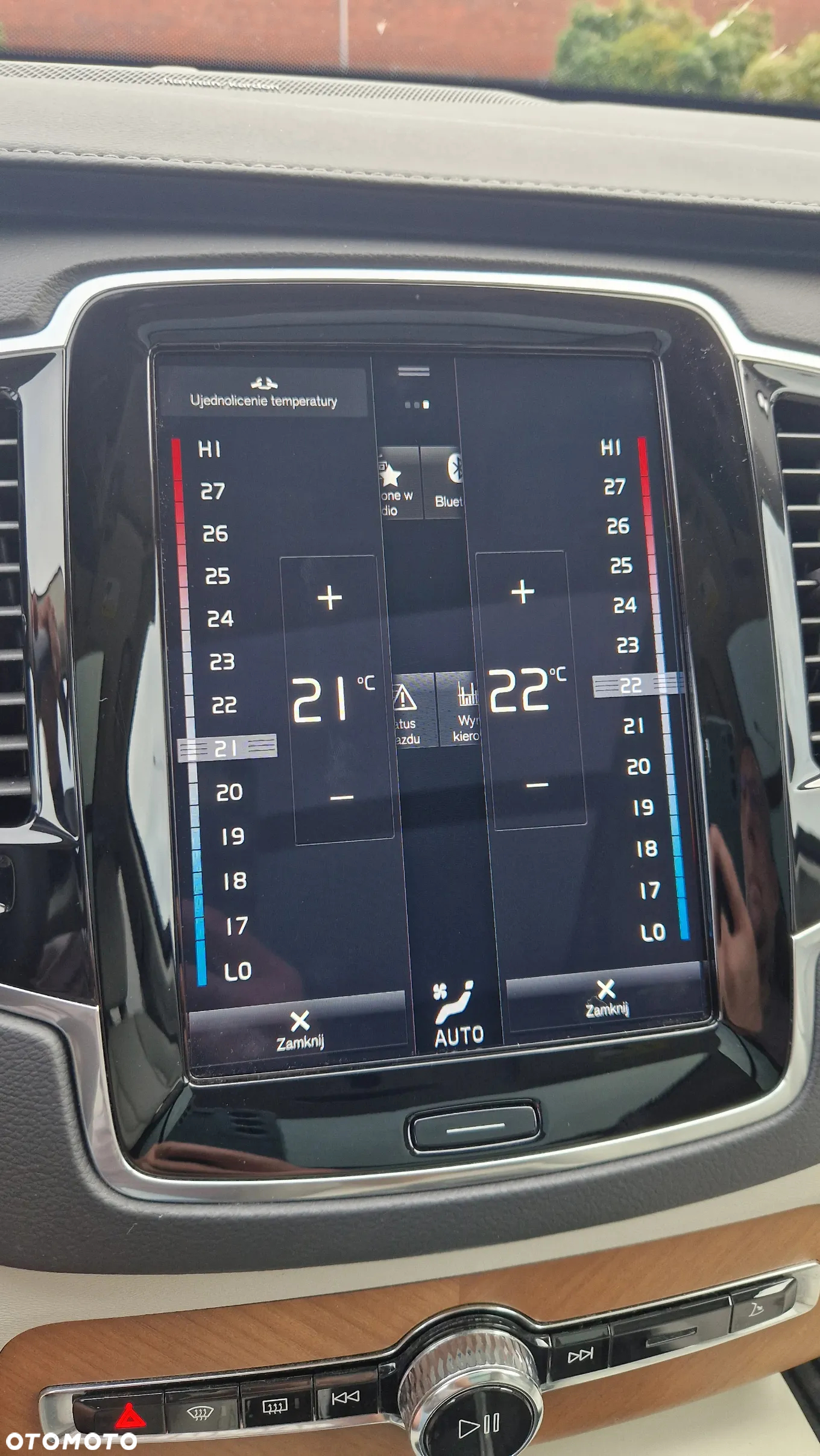 Volvo XC 90 T8 AWD Plug-In Hybrid Inscription 6os - 33
