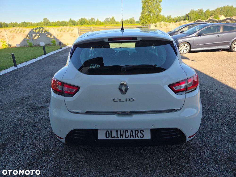 Renault Clio 1.2 16V 75 LIMITED - 13