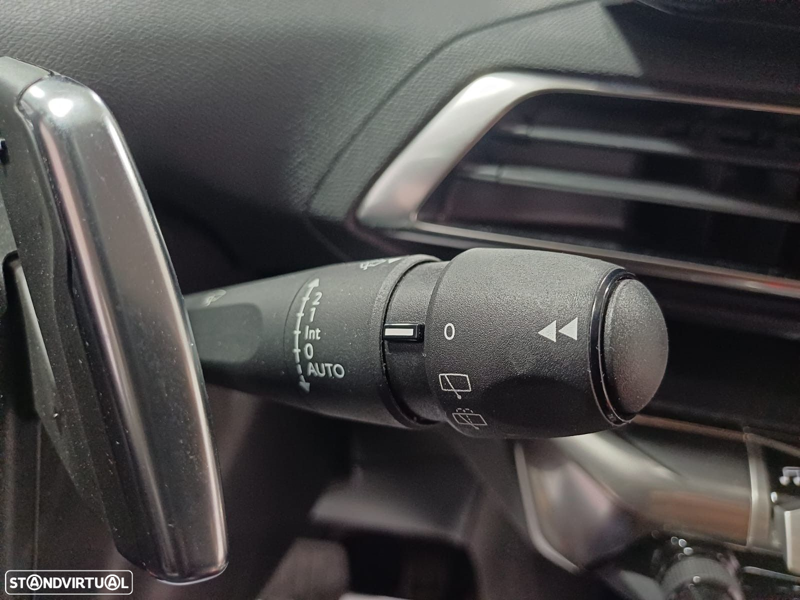 Peugeot 3008 1.5 BlueHDi Allure EAT8 - 19