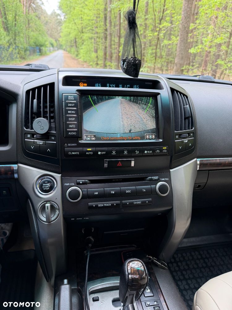 Toyota Land Cruiser LC 4.5 D-4D Prestige Platinium 7os - 21