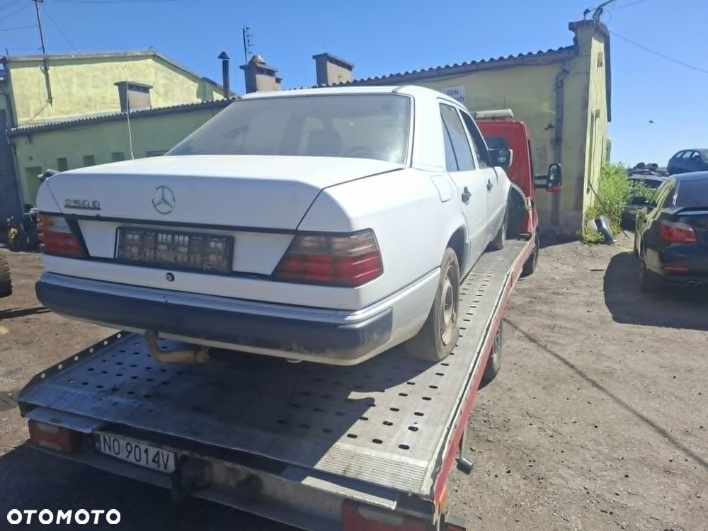 Mercedes 124 - 3