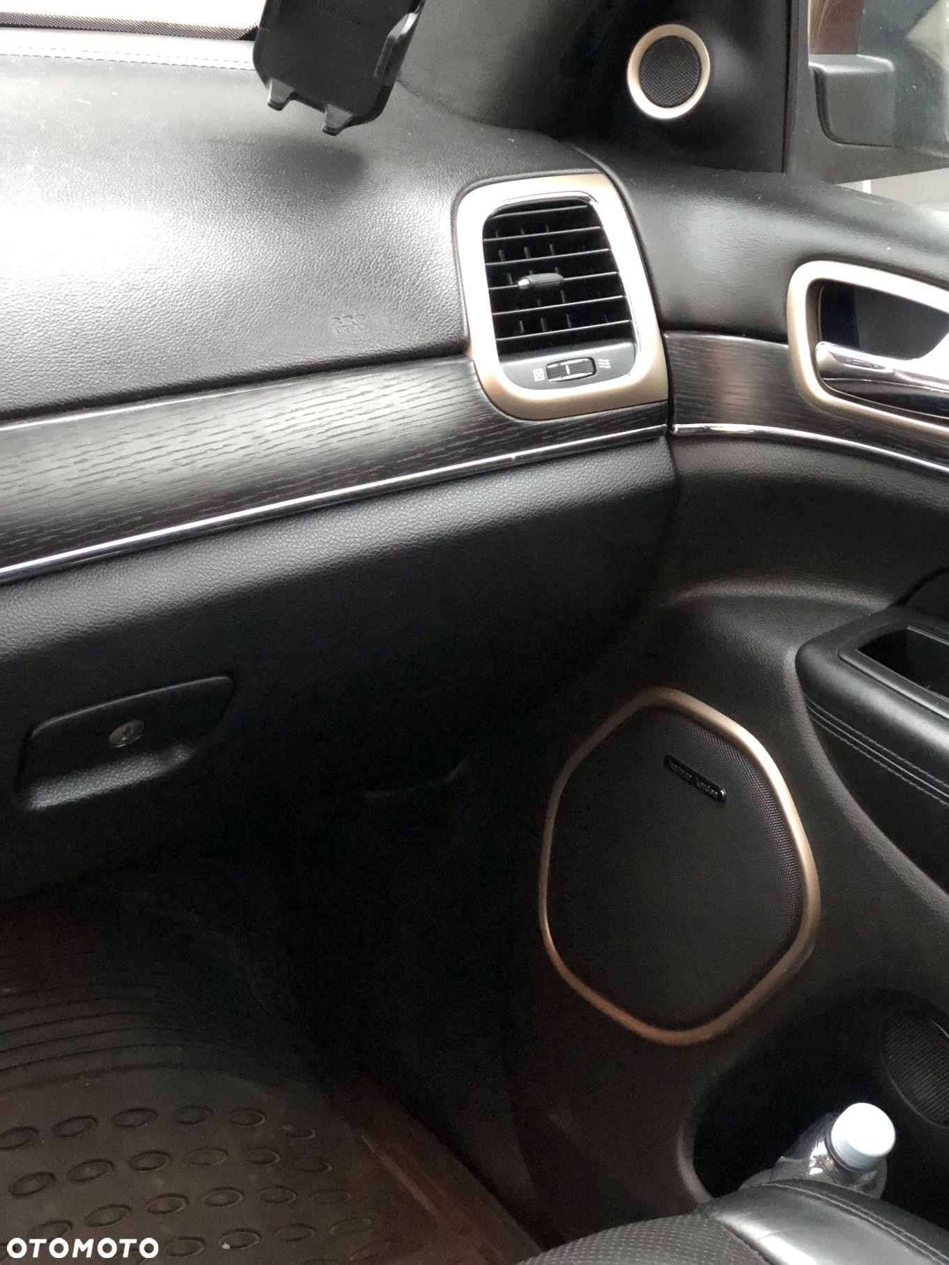 Jeep Grand Cherokee 3.0 CRD Night Eagle - 30