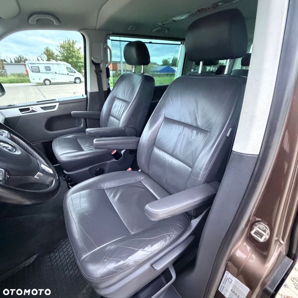 Volkswagen Multivan - 29