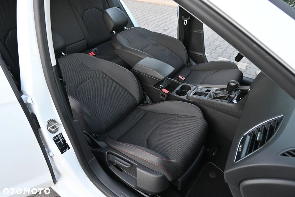 Seat Leon Sportstourer 2.0 TSI OPF DSG FR Plus - 25