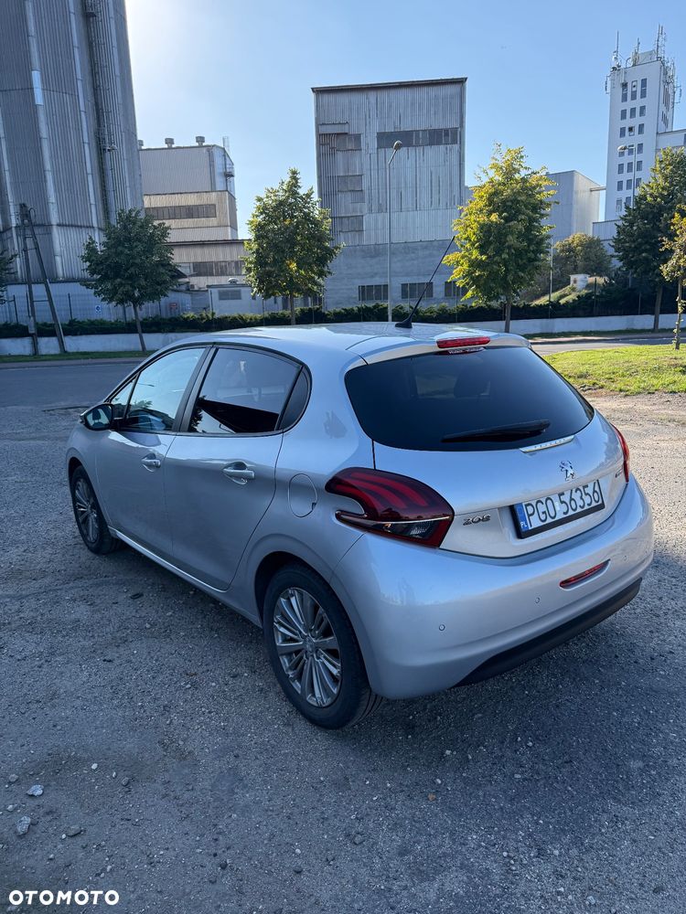 Peugeot 208 1.2 PureTech Style - 7