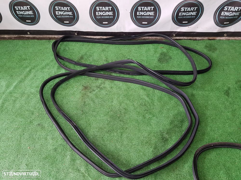 Borracha porta Mercedes CLA C117 W117 2013-2019