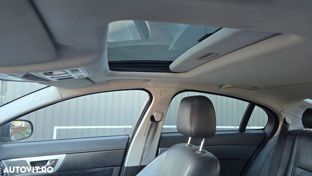 Jaguar XF 3.0D S Premium Luxury Aut - 3