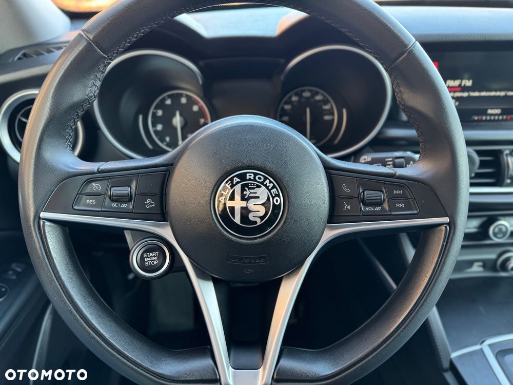 Alfa Romeo Stelvio 2.0 Turbo 16V AT8-Q4 Super - 11