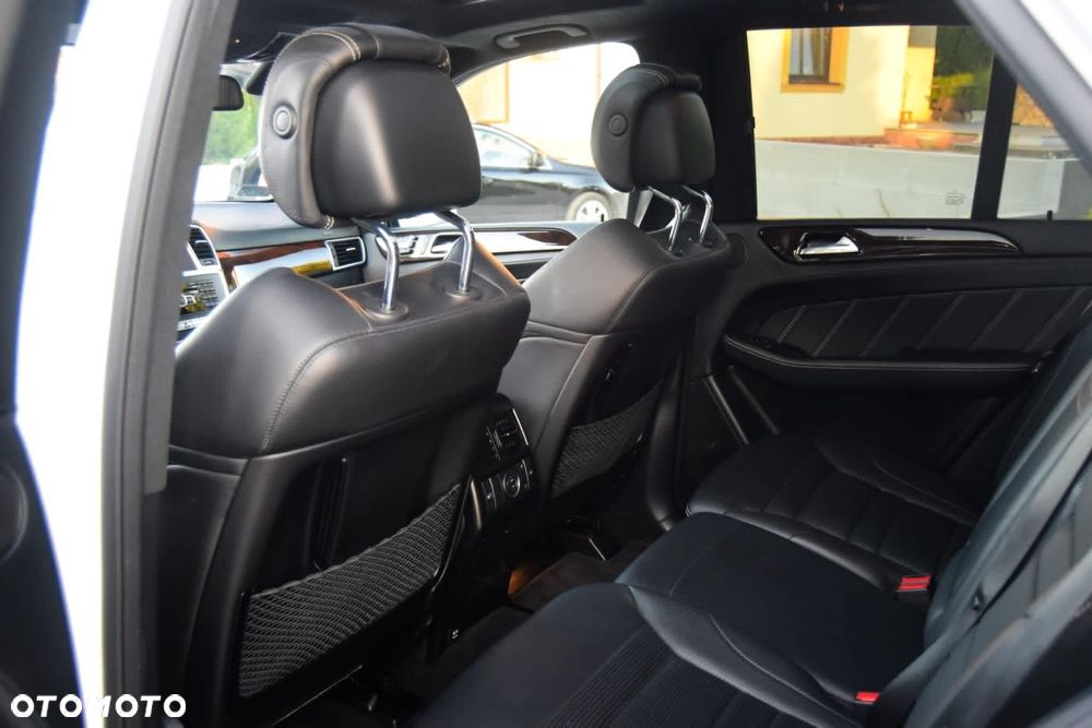 Mercedes-Benz ML - 7
