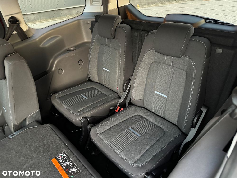 Ford Tourneo Connect Grand - 14