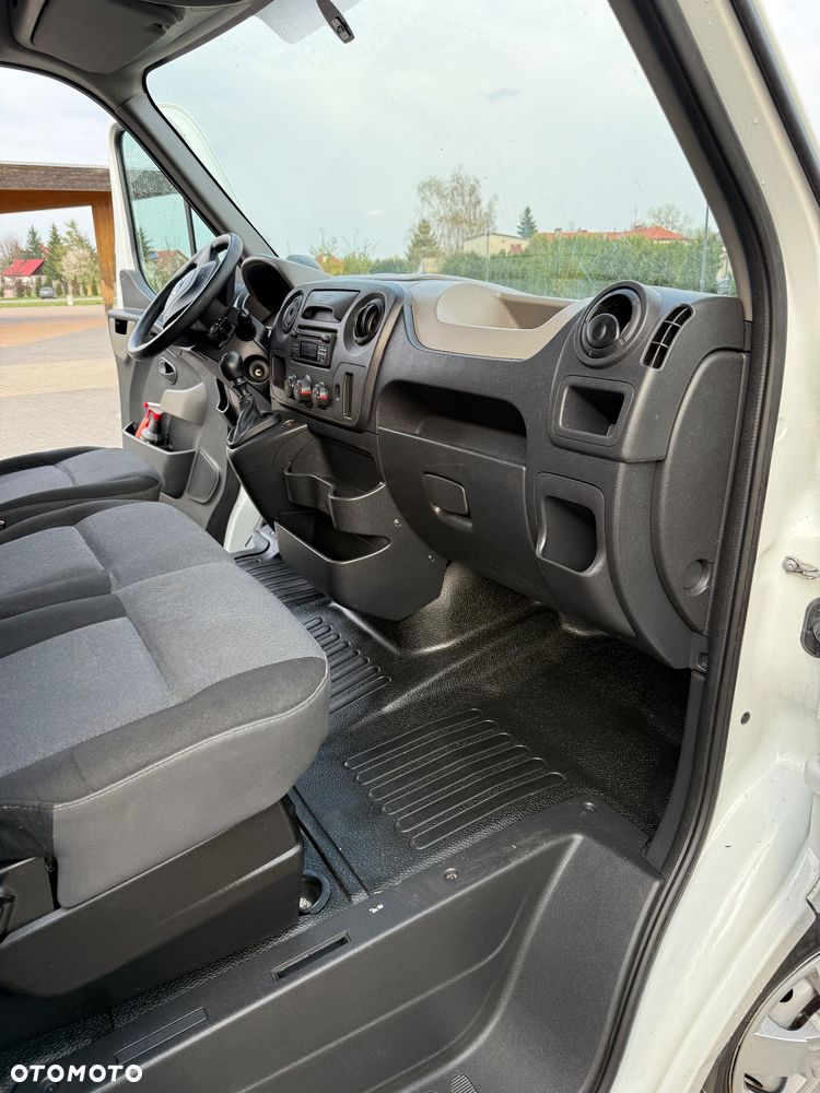 Renault Master - 13
