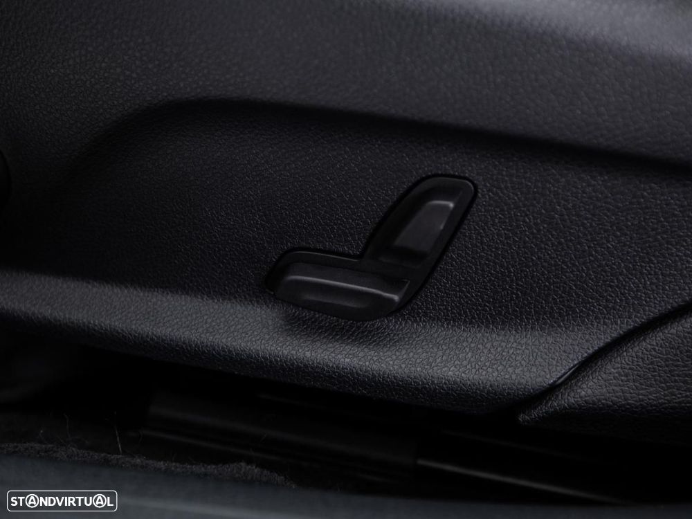 Mercedes-Benz C 300 de AMG Line - 18