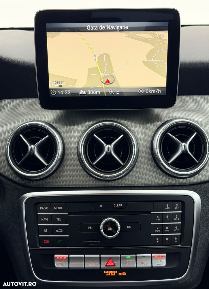 Mercedes-Benz CLA 180 7G-DCT AMG Line - 25