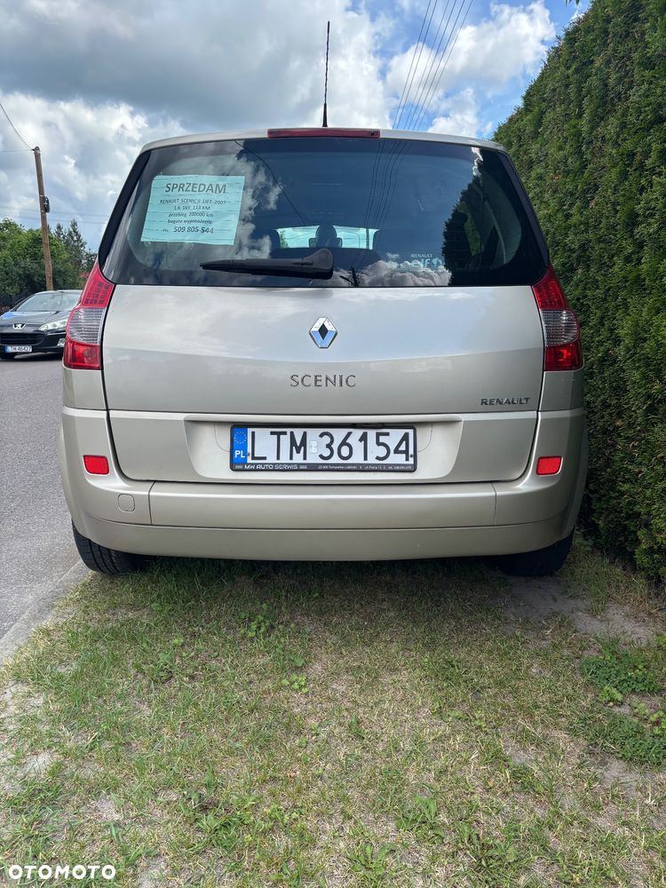 Renault Scenic 1.6 16V Confort Privilege - 3