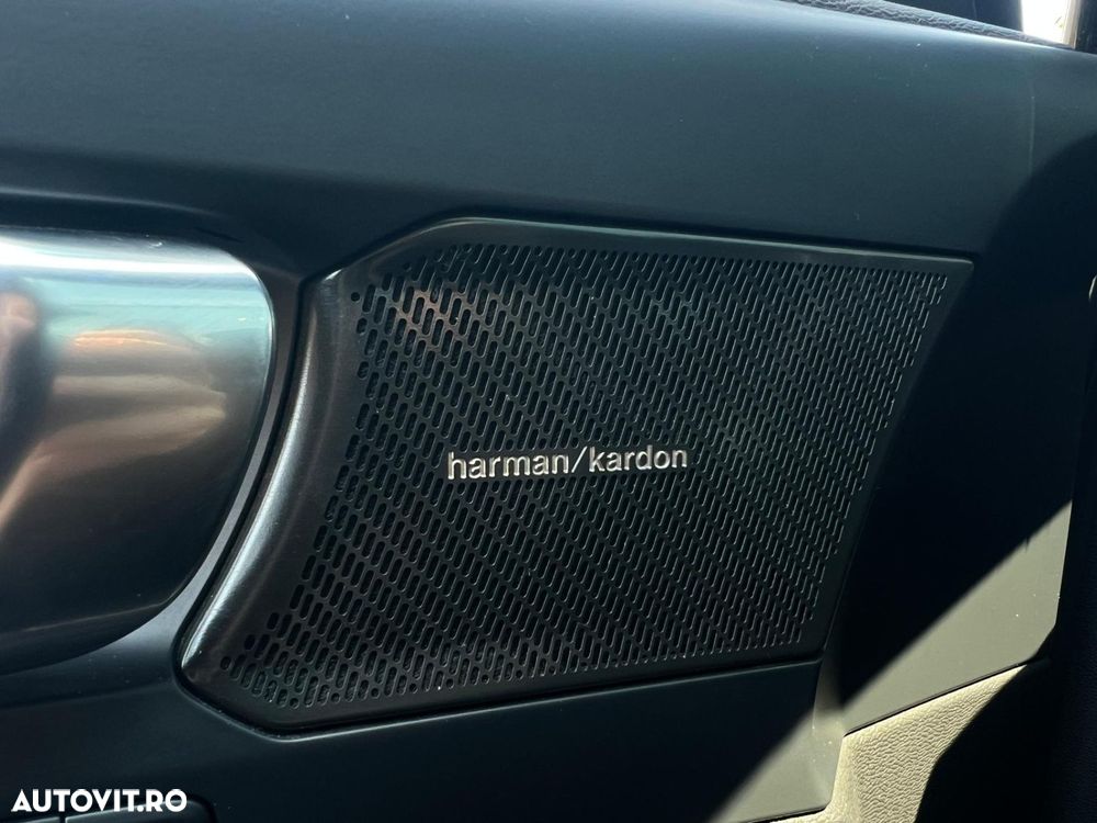 Volvo XC 40 - 27