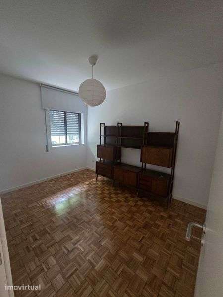 Apartamento T2 Ramalde Renovado - View 4
