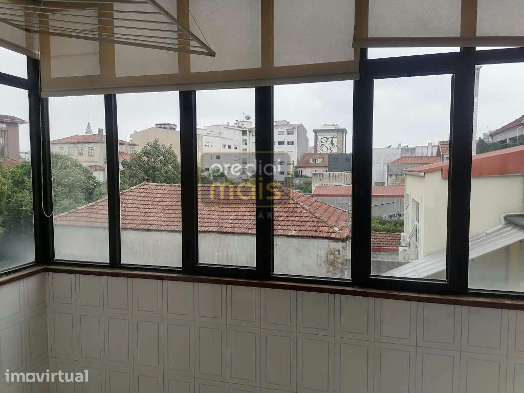 Apartamento T2 Alugar - Centro da Cidade - Grande imagem: 2/8