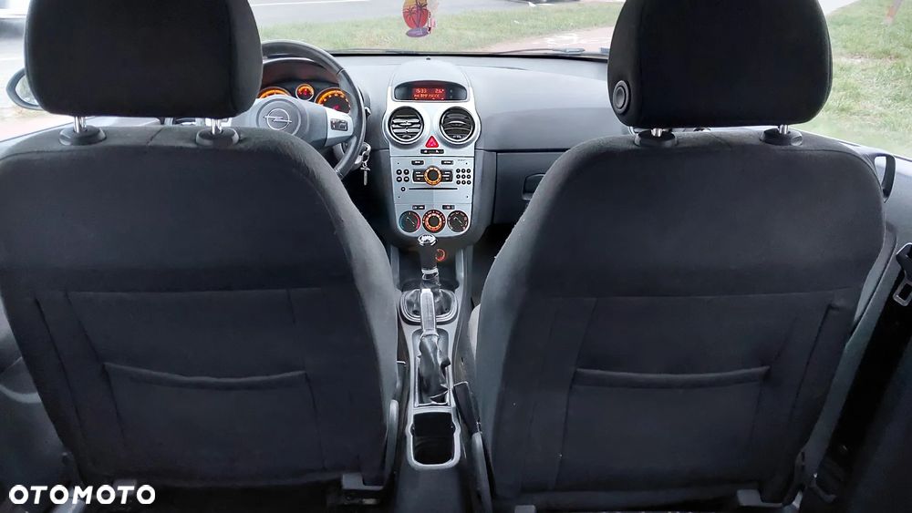 Opel Corsa 1.2 16V Edition - 8