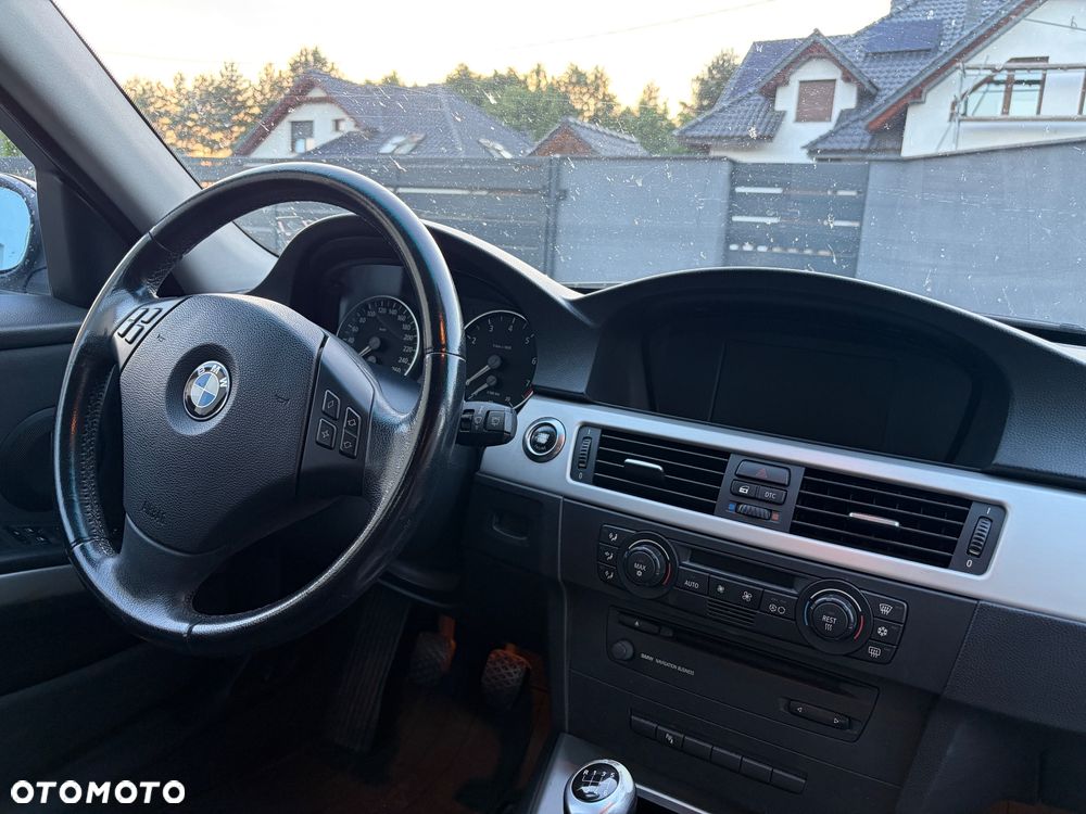 BMW Seria 3 325i - 10