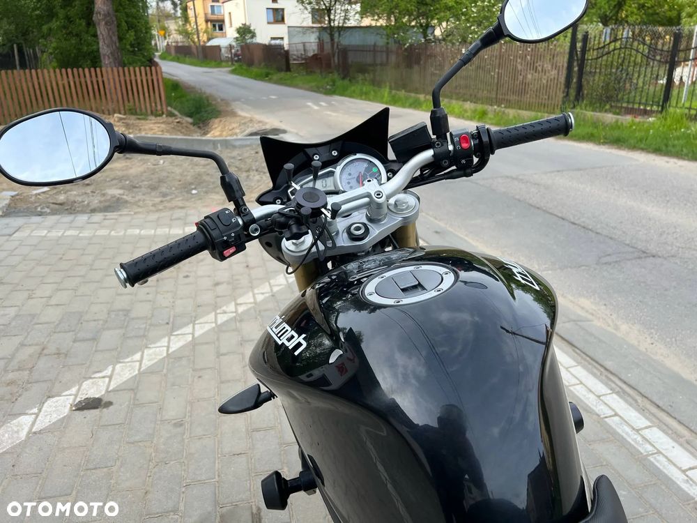 Triumph Street Triple - 4