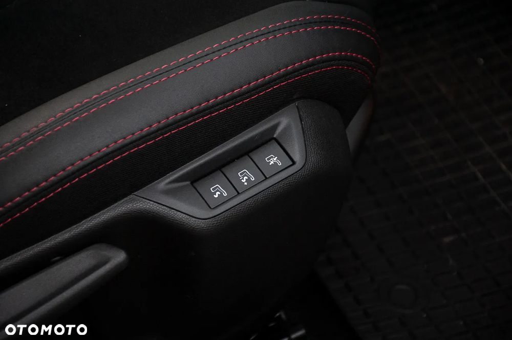 Peugeot 308 BlueHDi 180 EAT8 Stop & Start GT - 33