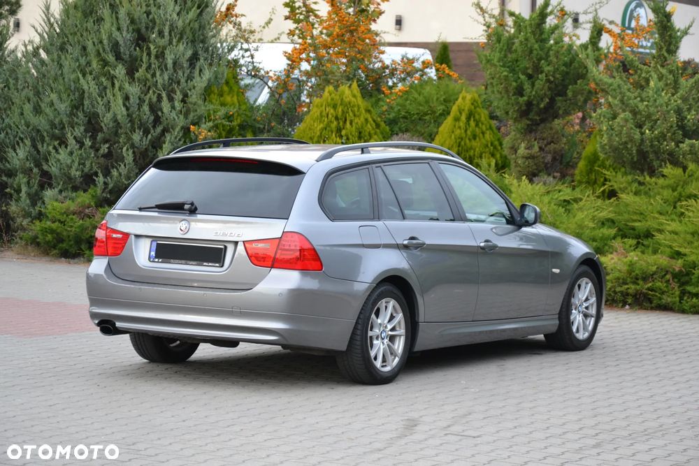 BMW Seria 3 - 18