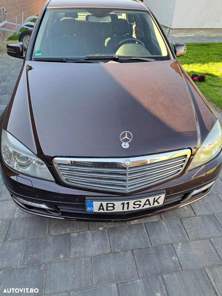 Mercedes-Benz C 220 CDI DPF Automatik BlueEFFICIENCY Elegance - 1