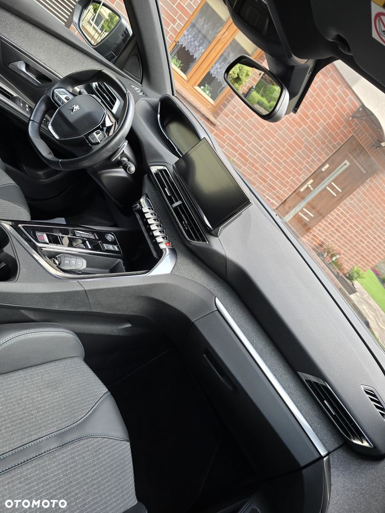 Peugeot 3008 1.5 BlueHDi Active Pack S&S EAT8 - 34