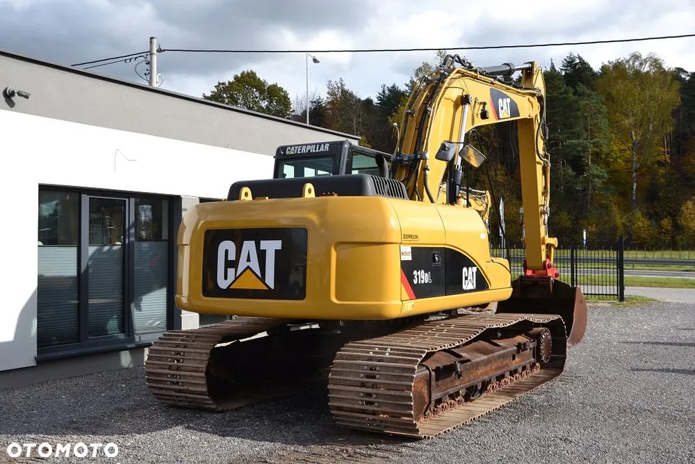 Caterpillar CAT 319 DL - 9
