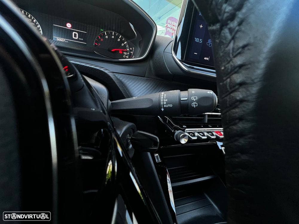 Peugeot 2008 1.2 PureTech Active Pack - 35