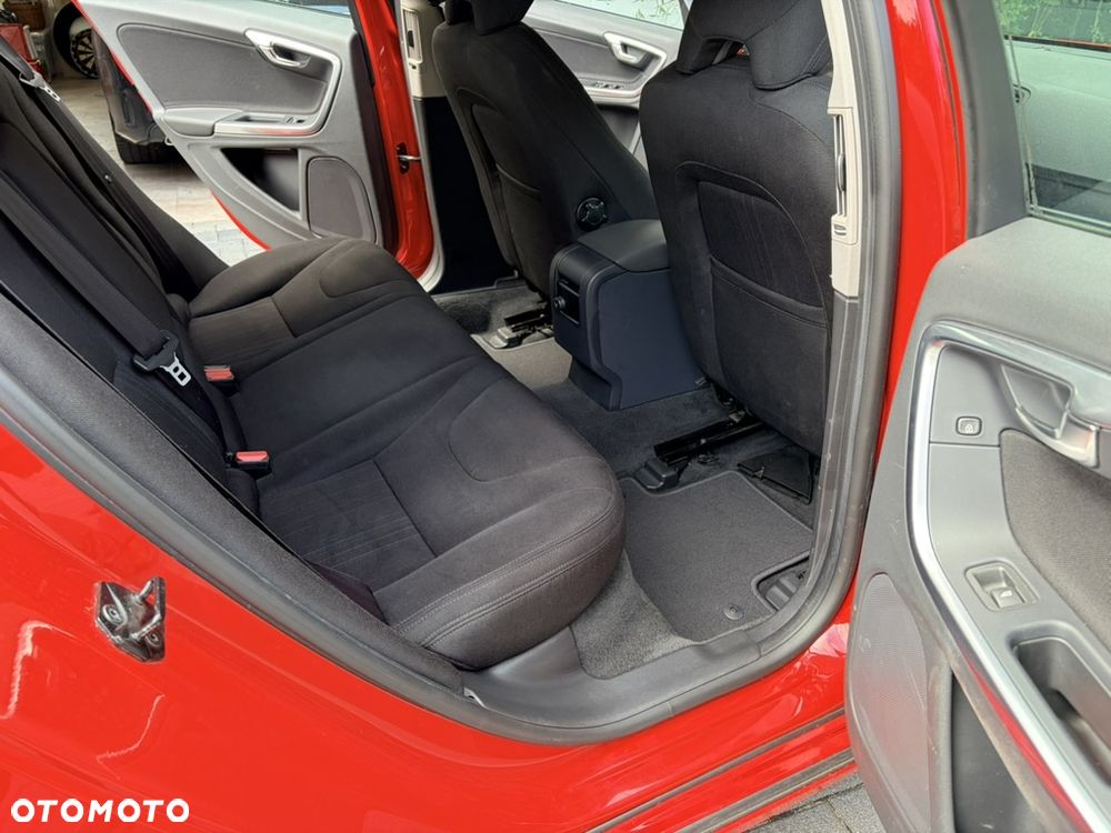Volvo V60 D3 Kinetic - 10
