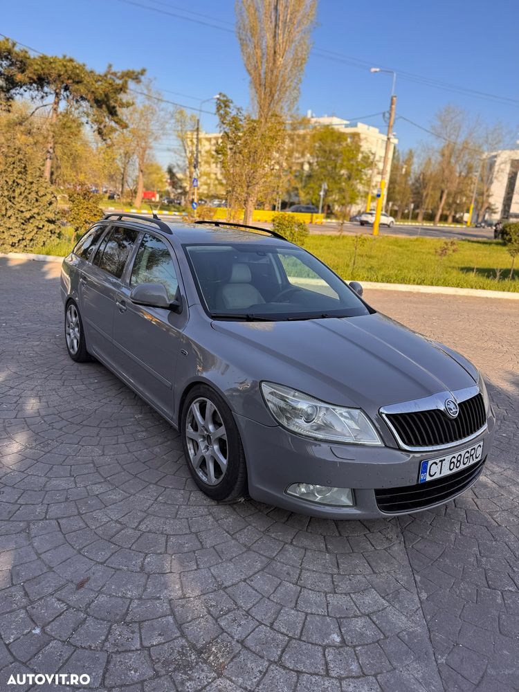 Skoda Octavia 2.0 TDI RS - 1