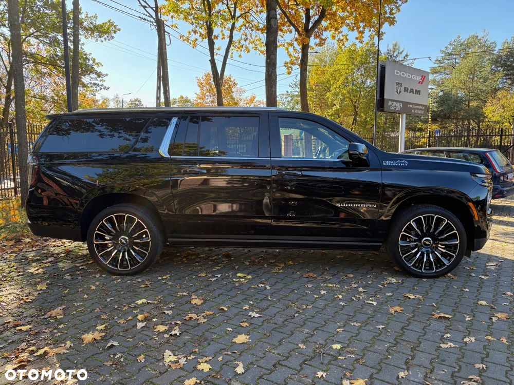 Chevrolet Suburban - 28