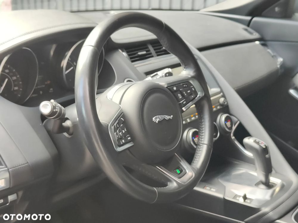 Jaguar E-Pace P300 AWD Sport - 16