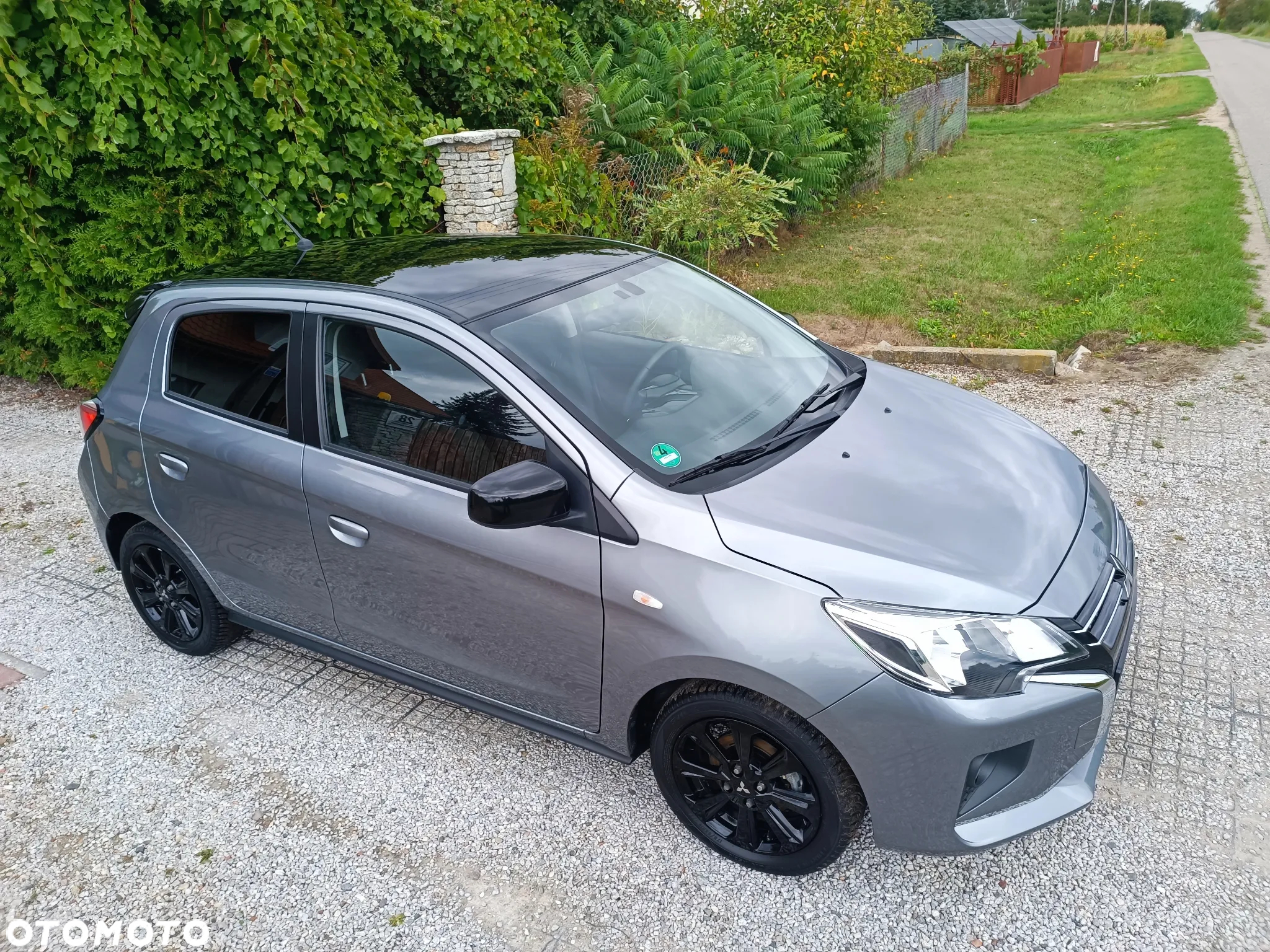 Mitsubishi Space Star AS&G 1.2 Select+ Black - 21
