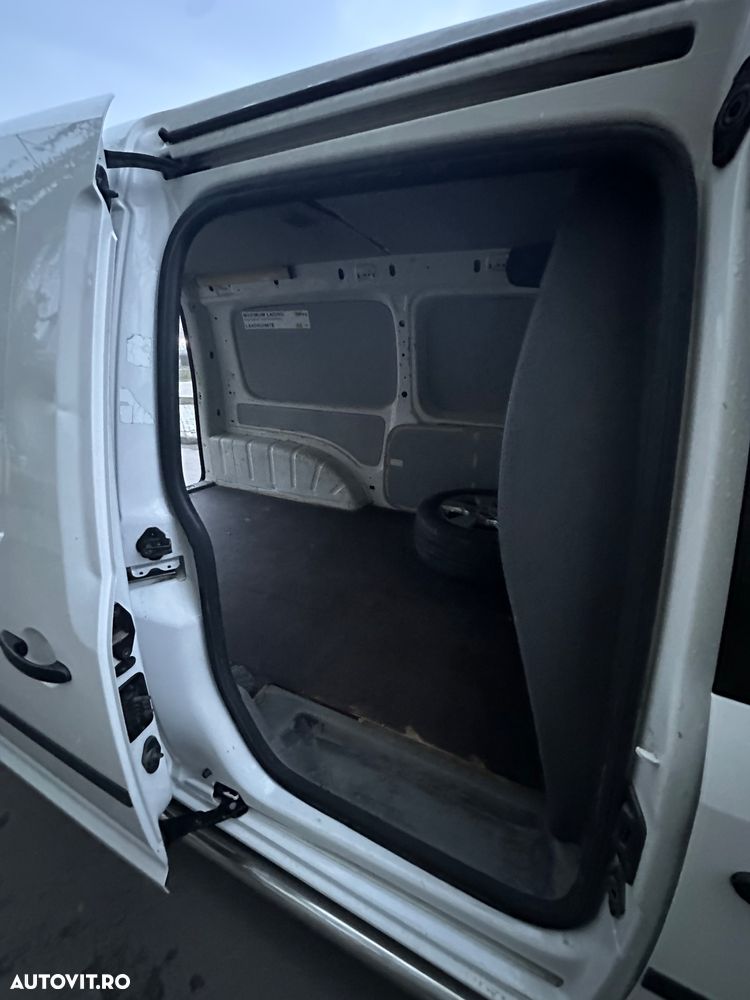 Volkswagen Caddy maxi - 8