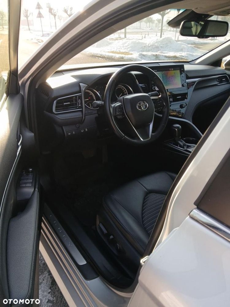 Toyota Camry 2.5 Hybrid Prestige CVT - 18