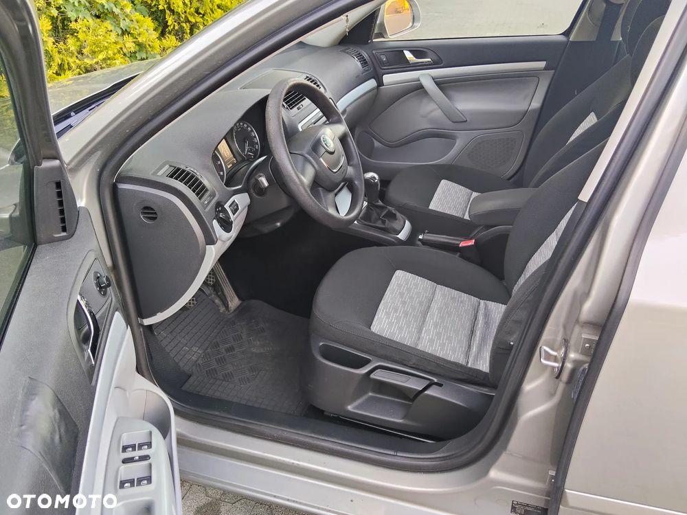 Skoda Octavia 1.4 TSI Ambiente - 5