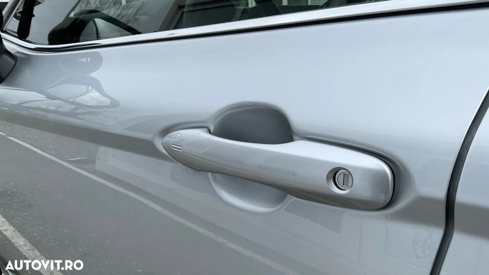 Toyota Camry ver-2-5-hybrid-exclusive - 27