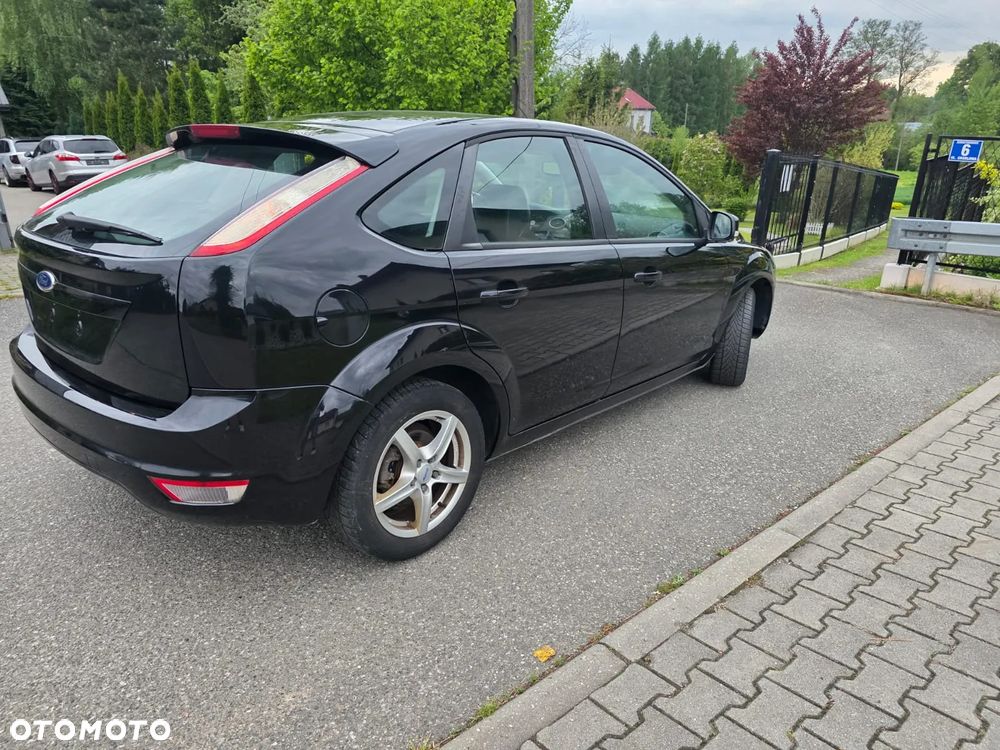 Ford Focus 1.8 Black Magic - 29