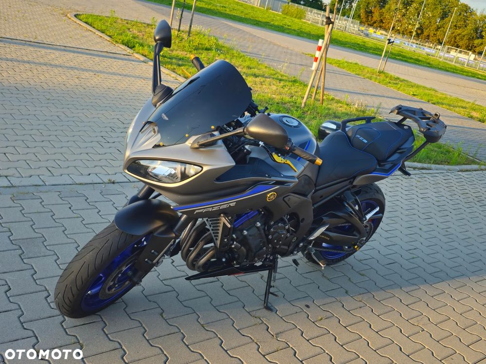 Yamaha FZ8 - 8