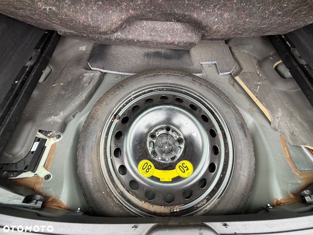 Volvo XC 60 D3 Drive-E Kinetic - 21