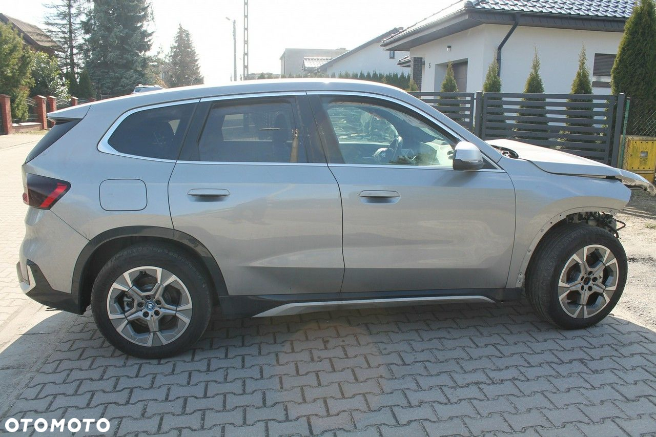 BMW iX1 - 6