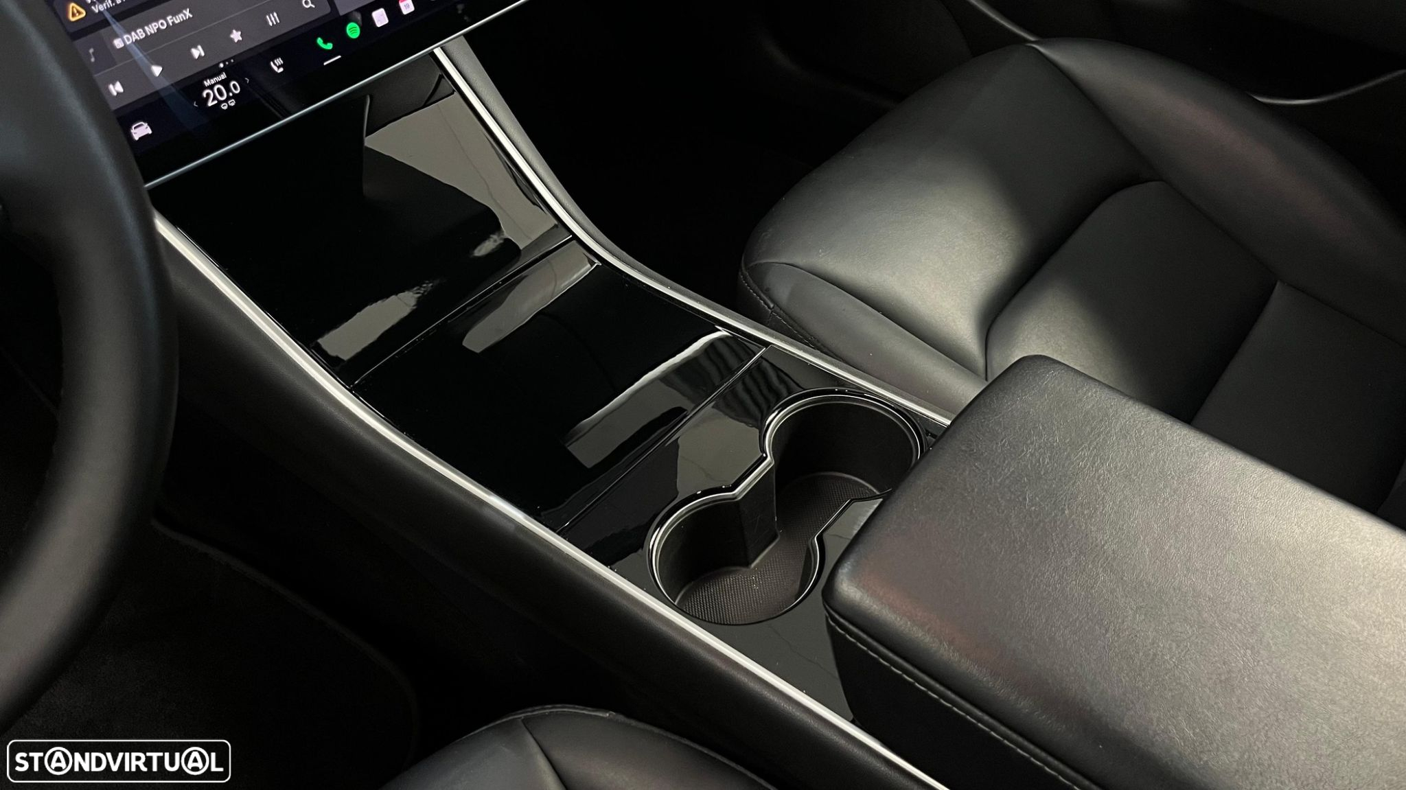 Tesla Model 3 - 35