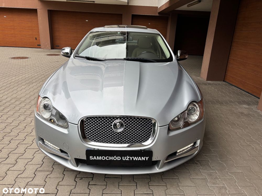 Jaguar XF 3.0 V6 Premium Luxury - 9