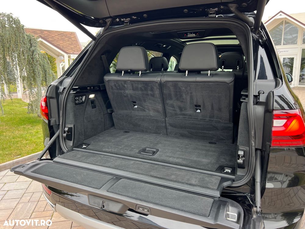 BMW X7 - 36