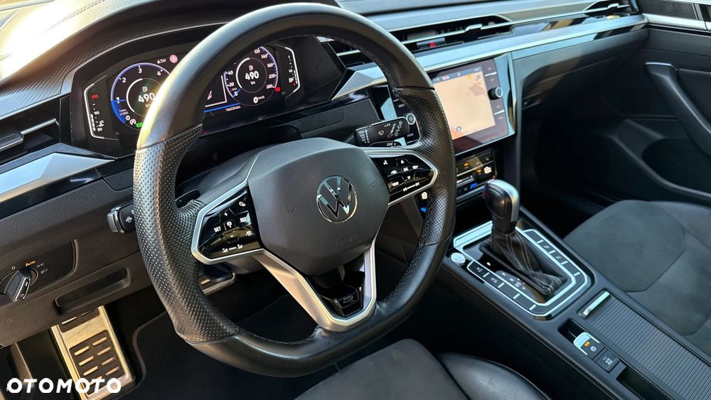 Volkswagen Arteon 2.0 TDI SCR R-Line DSG - 29