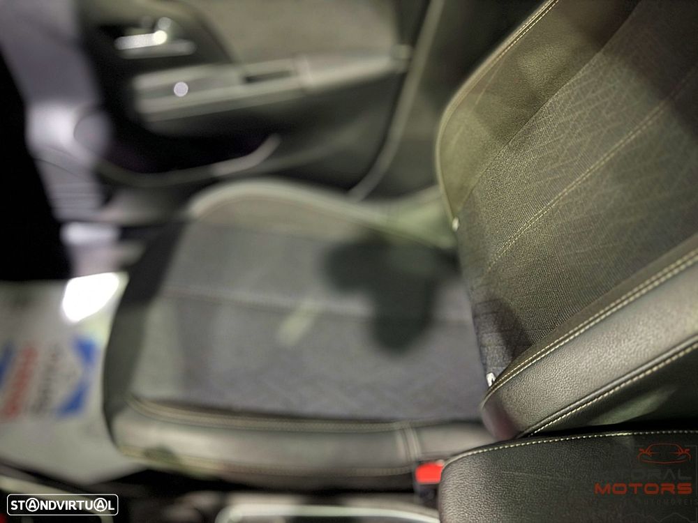 Opel Corsa 1.2 T Edition - 20